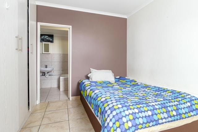 1 Bedroom Property for Sale in Woodstock Western Cape